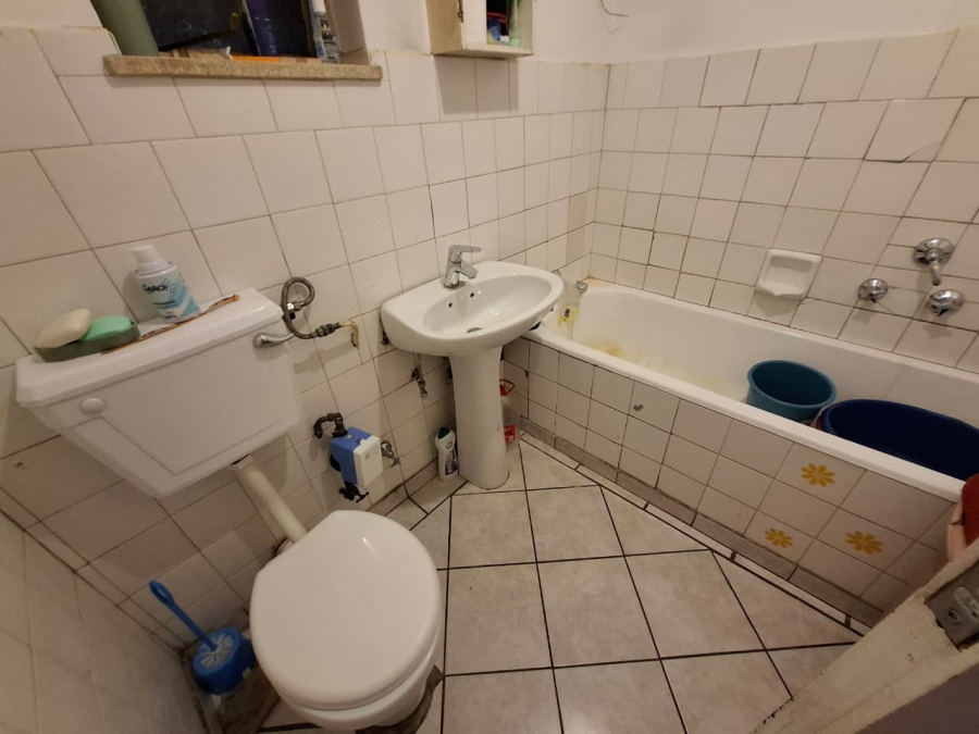 1 Bedroom Property for Sale in Bloemfontein Free State